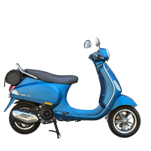 Vespa VXL 150 Injection (Special Edition - Blue) - Image 2