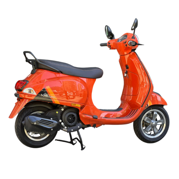 Vespa VXL 150 Injection (Special Edition - Orange) - Image 2